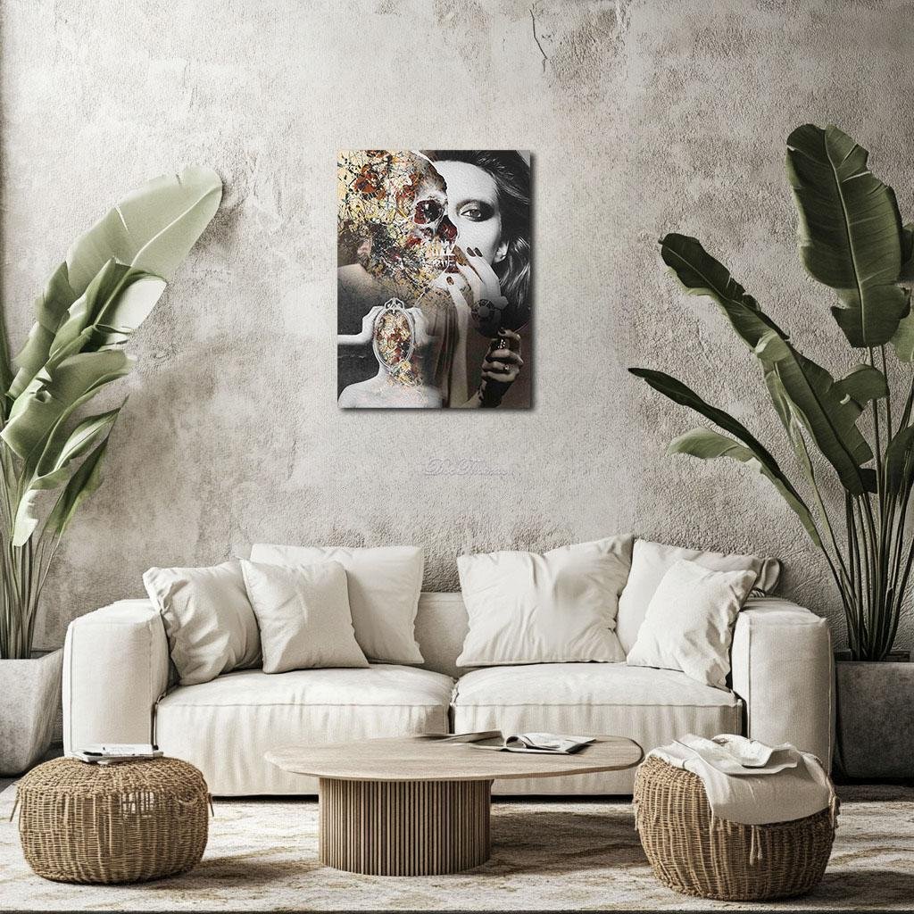 Veins of Porcelain: The Mirror Has Veins